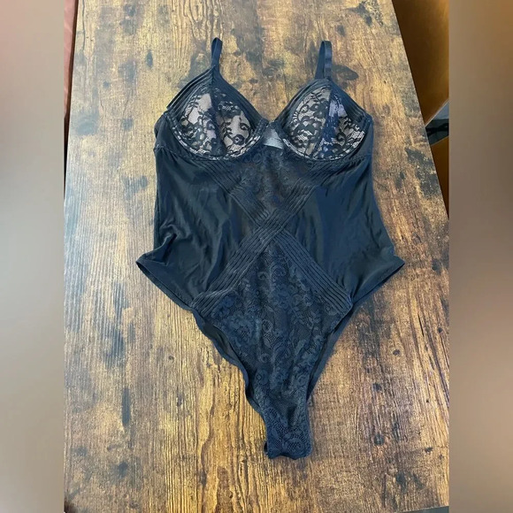 Lace Teddy/ lingerie  - Picture 2 of 15